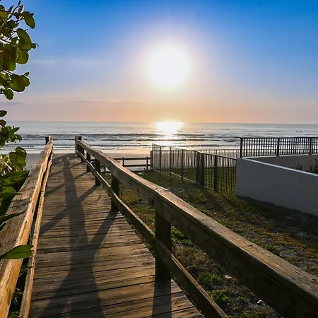 Gorgeous Beach Front Condo Near Flagler Ave - 701